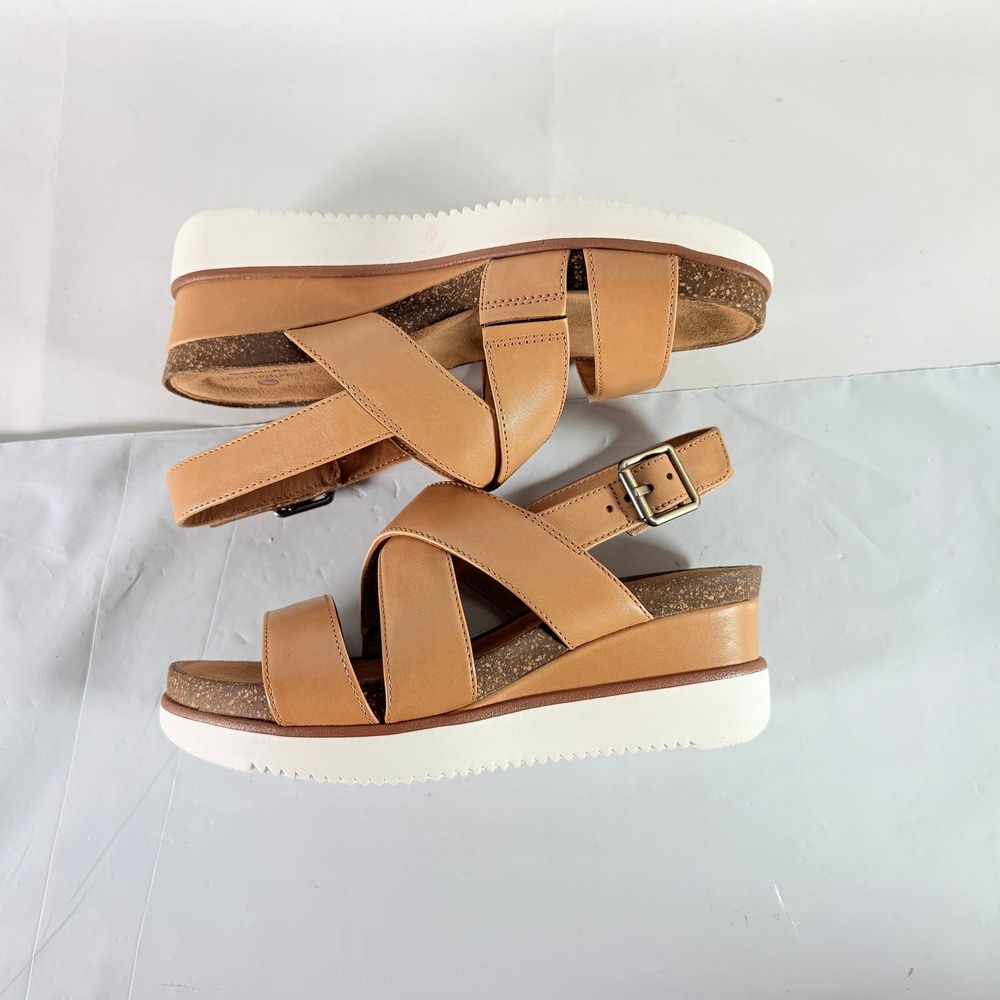 Clarks Lizby Cross Sandal Women 8 Sand Leather Platform Wedge New In Box - Picture 5 of 11